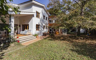 Exterior view of House or chalet for sale in Sant Cugat del Vallès  with Air Conditioner, Heating and Private garden