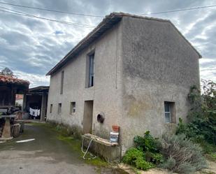 Vista exterior de Casa o xalet en venda en Villaviciosa amb Jardí privat