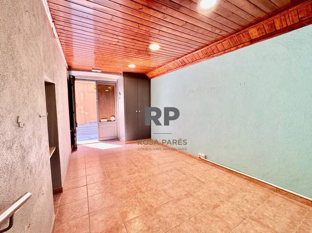 Local comercial en Alquiler en Centelles