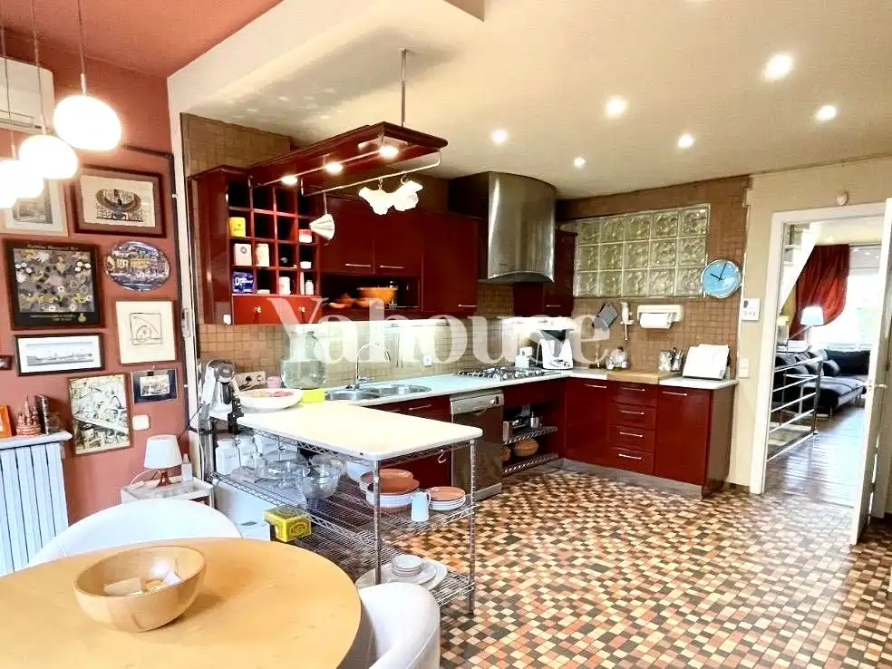 Kitchen of Duplexes for rent in Sabadell  with Air Conditioner, Terrace and Furnished