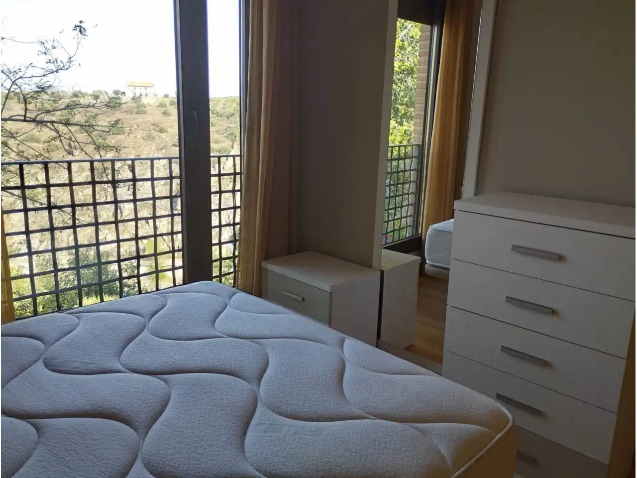 Schlafzimmer von Wohnung zur Miete in Toledo mit Klimaanlage, Heizung und Abstellraum