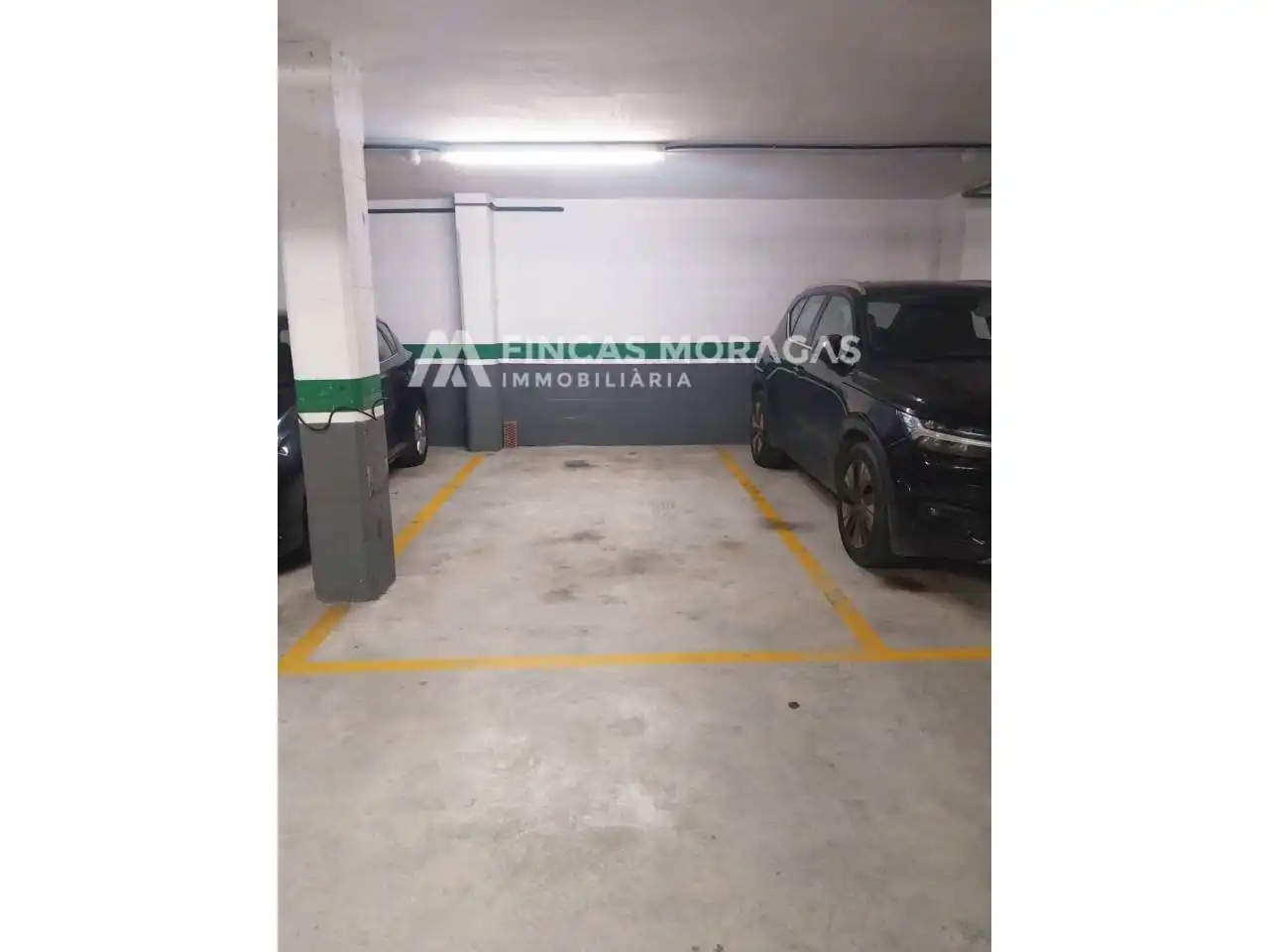 Aparcament de Garatge en venda en Sant Cugat del Vallès amb Alarma