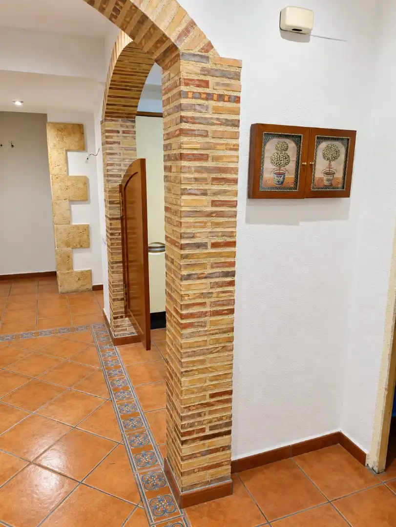 Flat with balcony for sale in Sant Josep - Zona Hospital, imagen 5