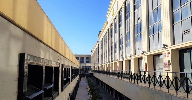 Oficina en Venta en Calle Calle Américo Vespucio, 5 en Triana Oeste