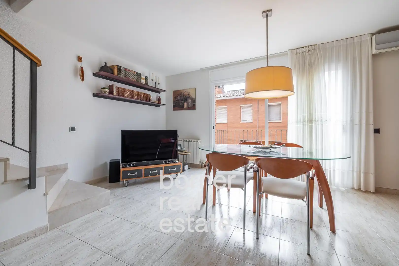 Sala d'estar de Casa adosada en venda en Sant Climent de Llobregat amb Calefacció i Balcó
