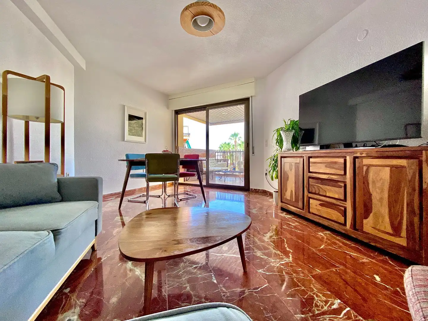 Living room of Apartments for sale in Almuñécar  with Terrace, Furnished and Community pool