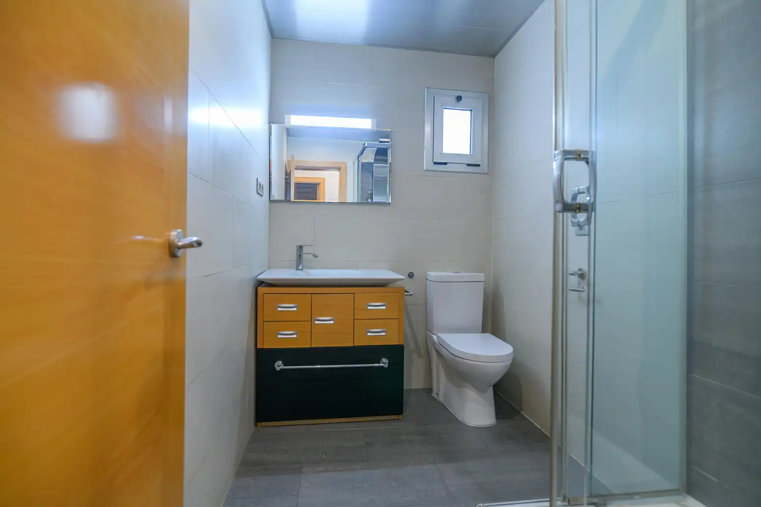 Bathroom of Flat for sale in La Roureda
