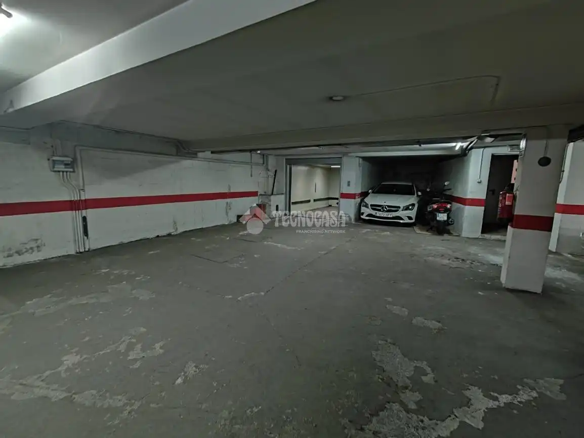 Parking de Garaje en venta en Carabanchel