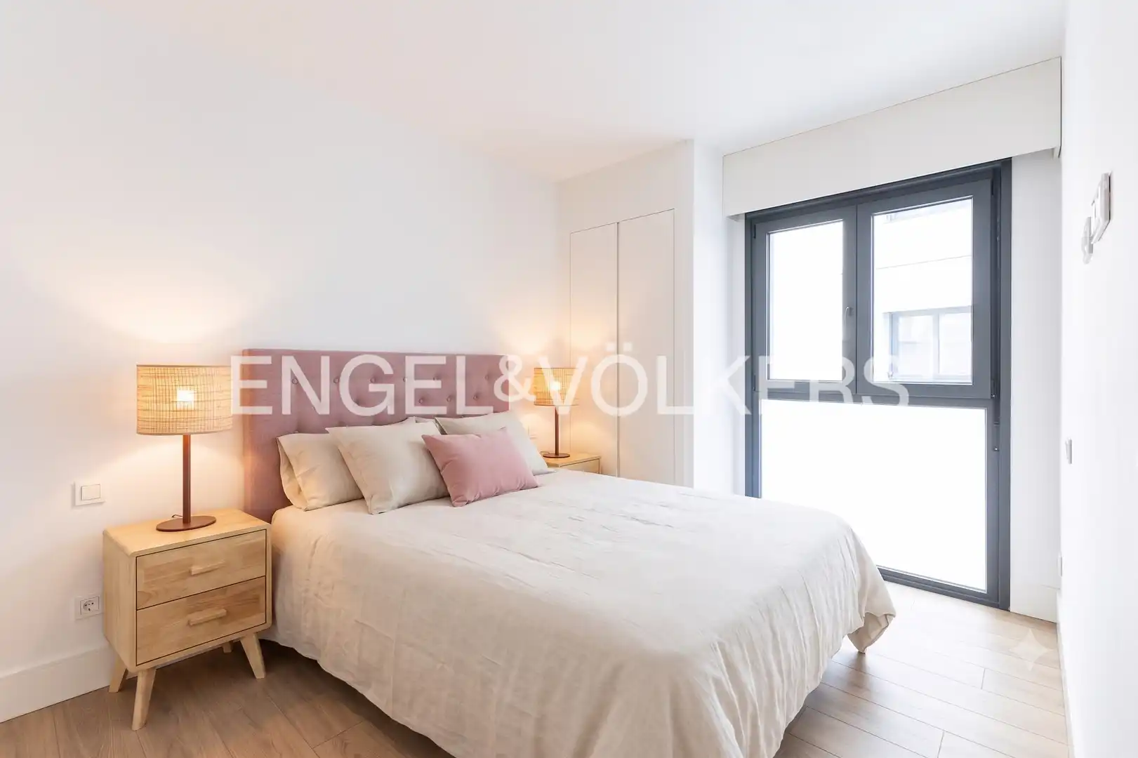 Schlafzimmer von Wohnung zur Miete in Madrid mit Klimaanlage, Heizung und Abstellraum
