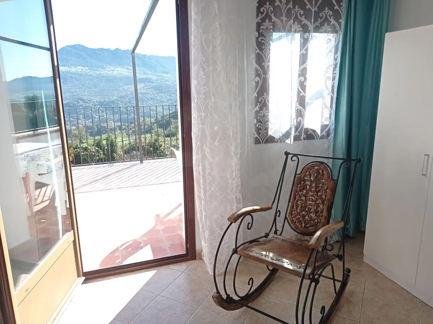 Terrassa de Casa o xalet en venda en Cortes de la Frontera amb Aire condicionat, Calefacció i Terrassa