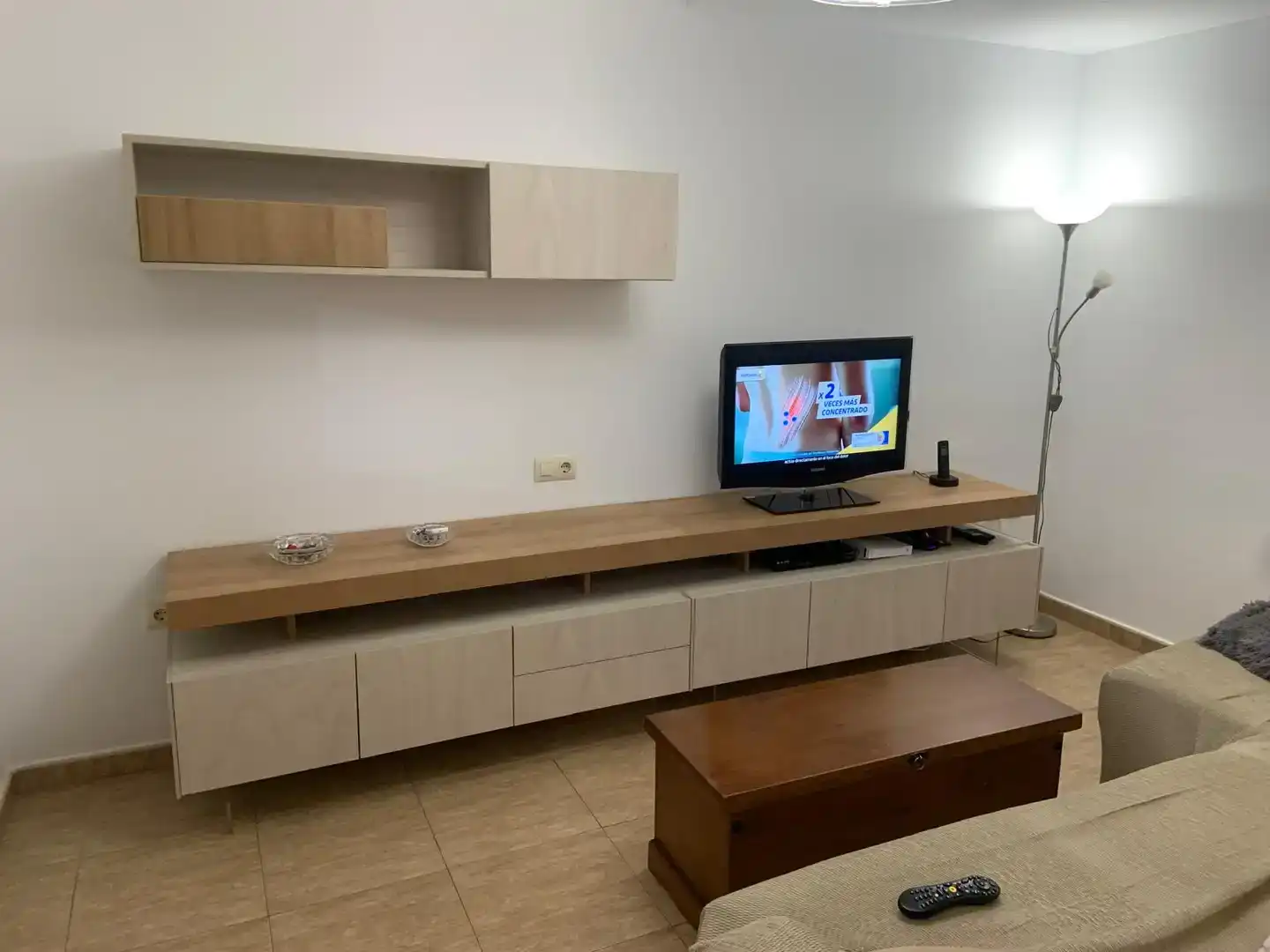 Sala d'estar de Casa adosada en venda en  Albacete Capital amb Aire condicionat