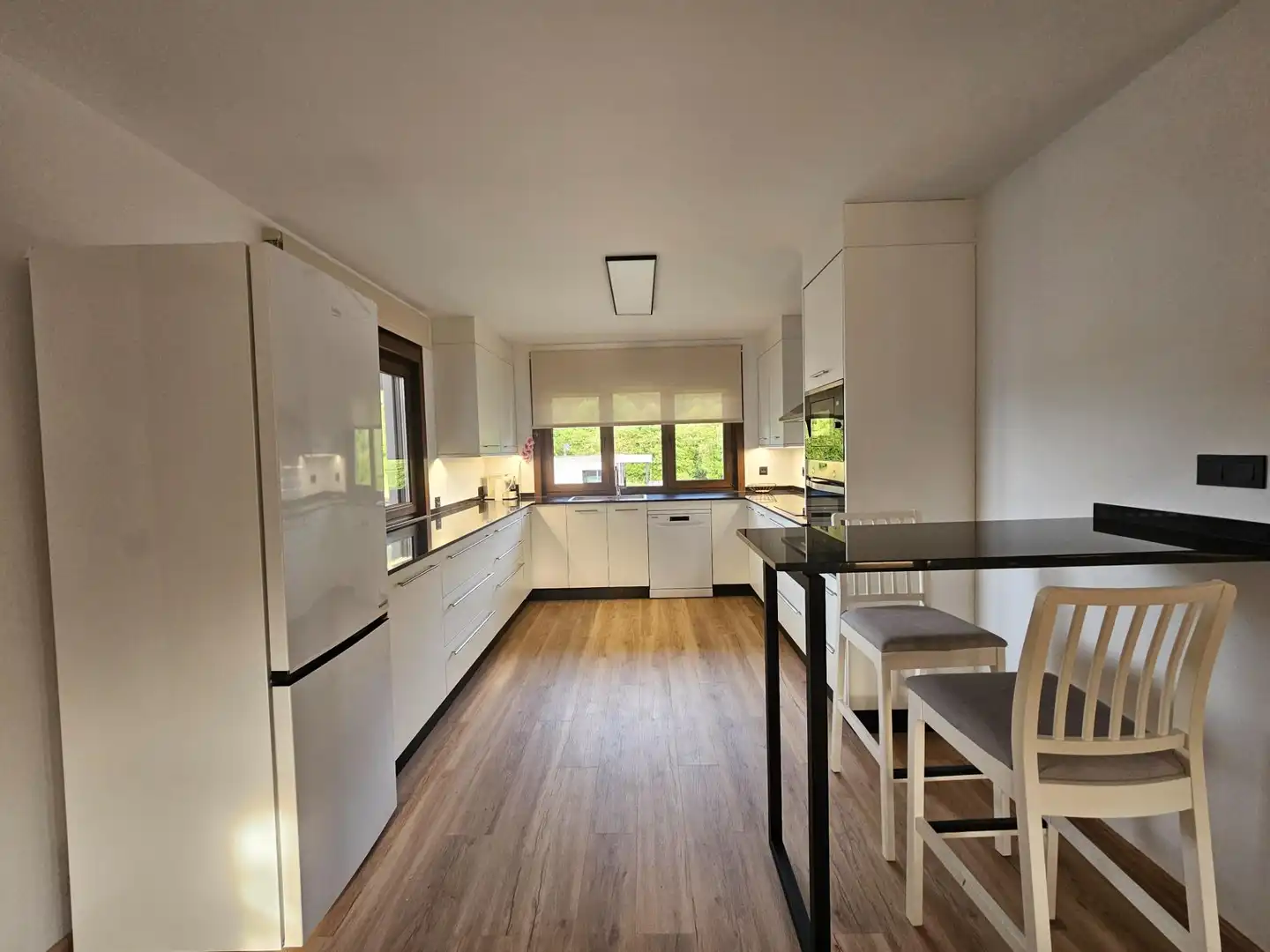 Cuina de Casa o xalet en venda en Miño amb Jardí privat, Terrassa i Traster