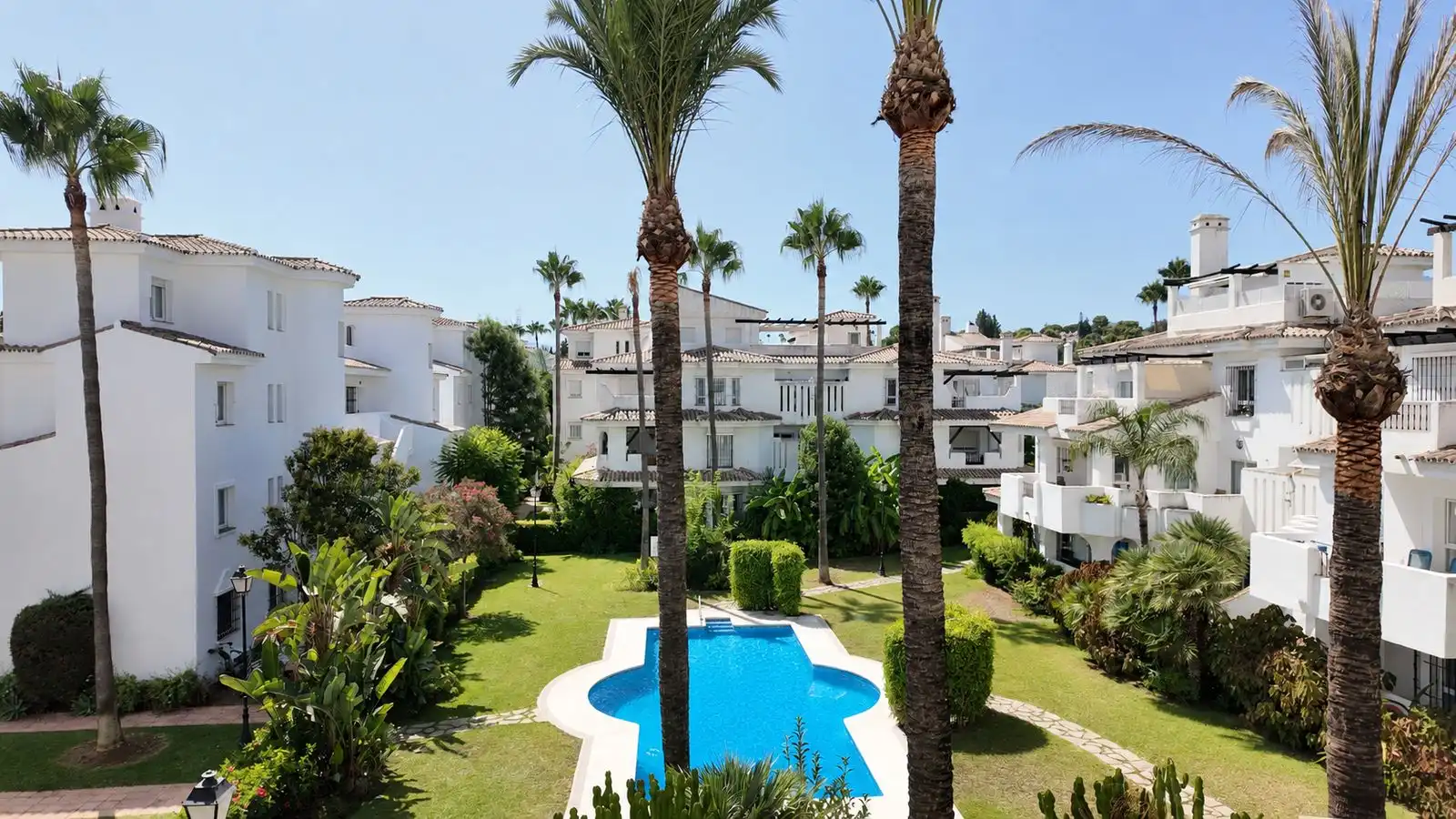 Garden of Attic for sale in Marbella  with Air Conditioner, Terrace and Furnished