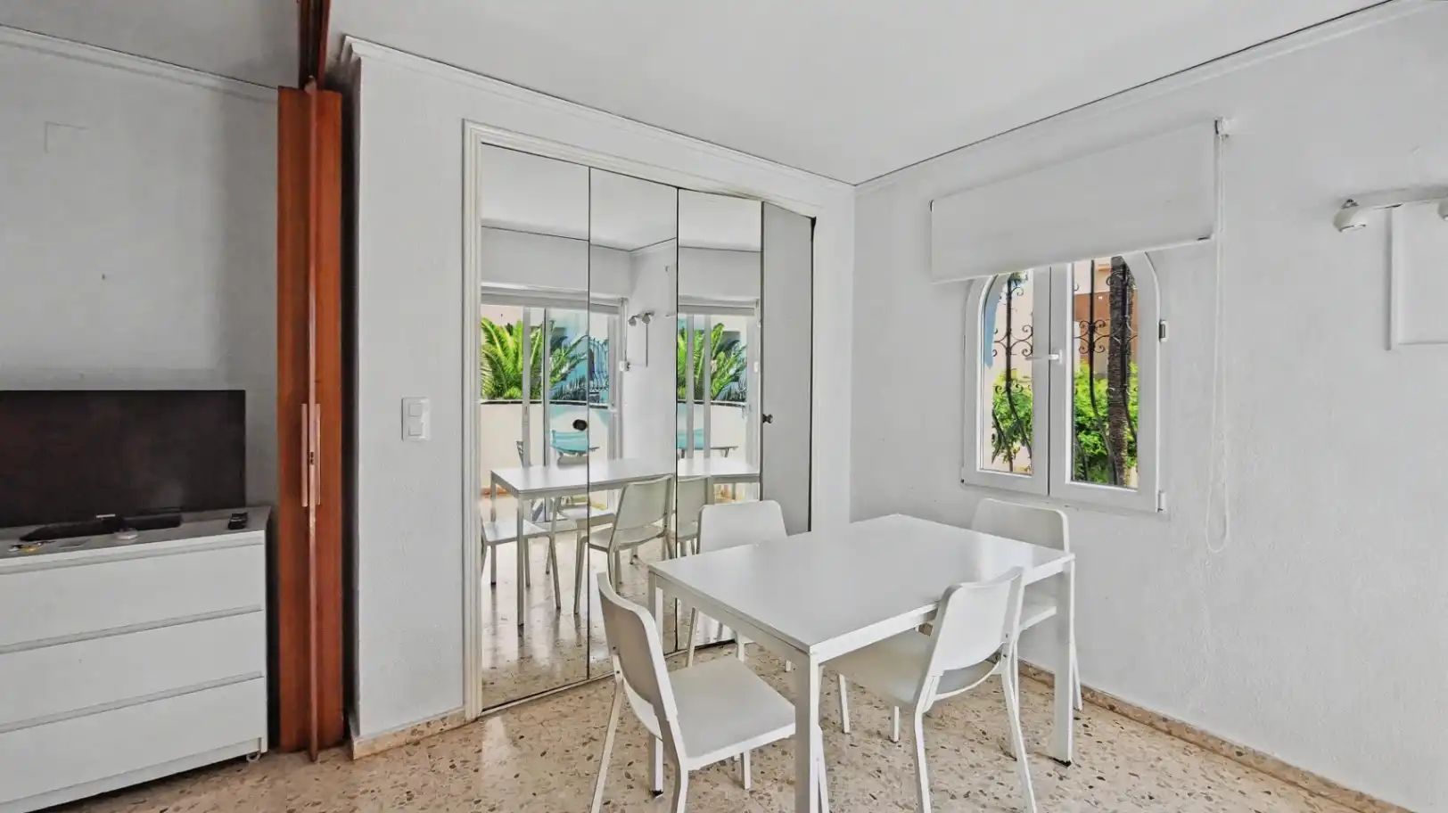 Apartamento con piscina en venta en Las Marinas / Les Marines