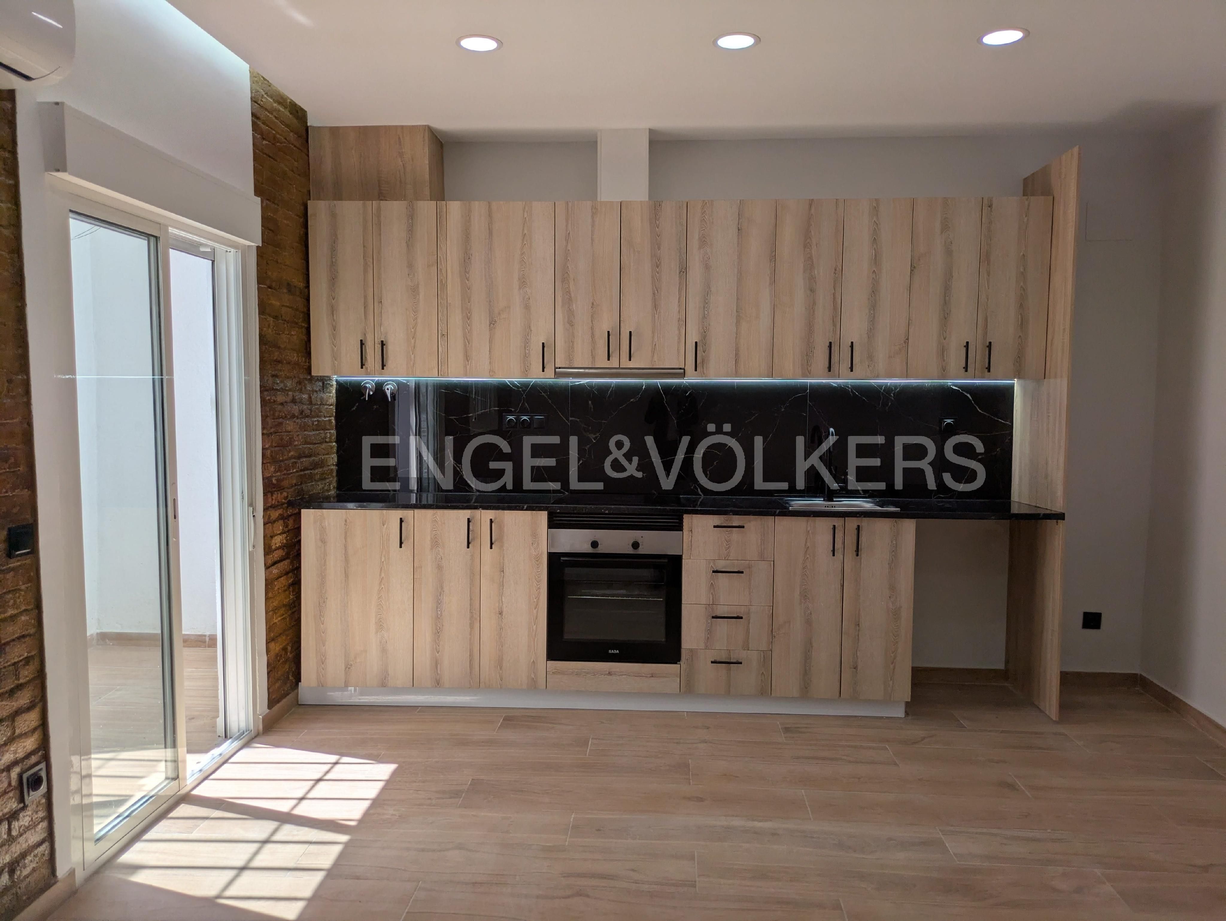 Kitchen of Apartment for sale in  Barcelona Capital  with Air Conditioner, Heating and Terrace