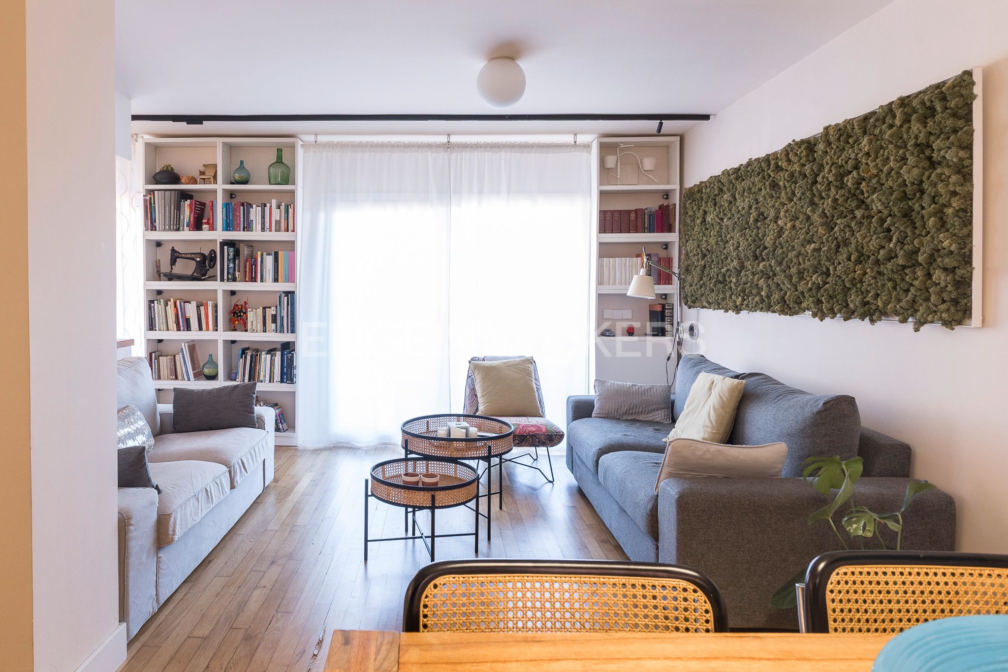 Sala d'estar de Dúplex en venda en  Barcelona Capital amb Calefacció, Parquet i Terrassa