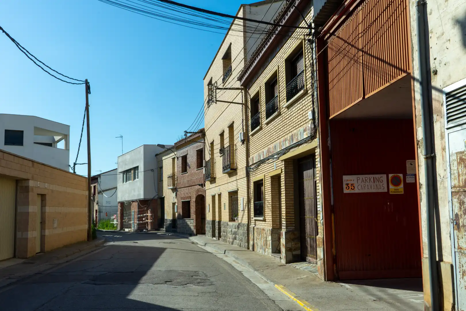 Vista exterior de Residencial en venda en Zaragoza