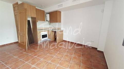 Foto 2 de Apartament en venda a Alcaucín, Málaga