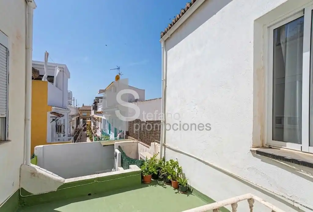 Vista exterior de Edificio en venta en Málaga