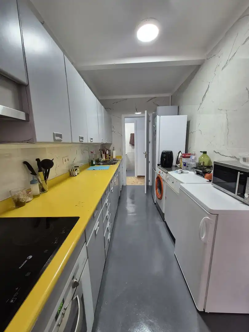 Küche von Wohnung zur untervermieten in Ávila mit Heizung, Terrasse und Möbliert