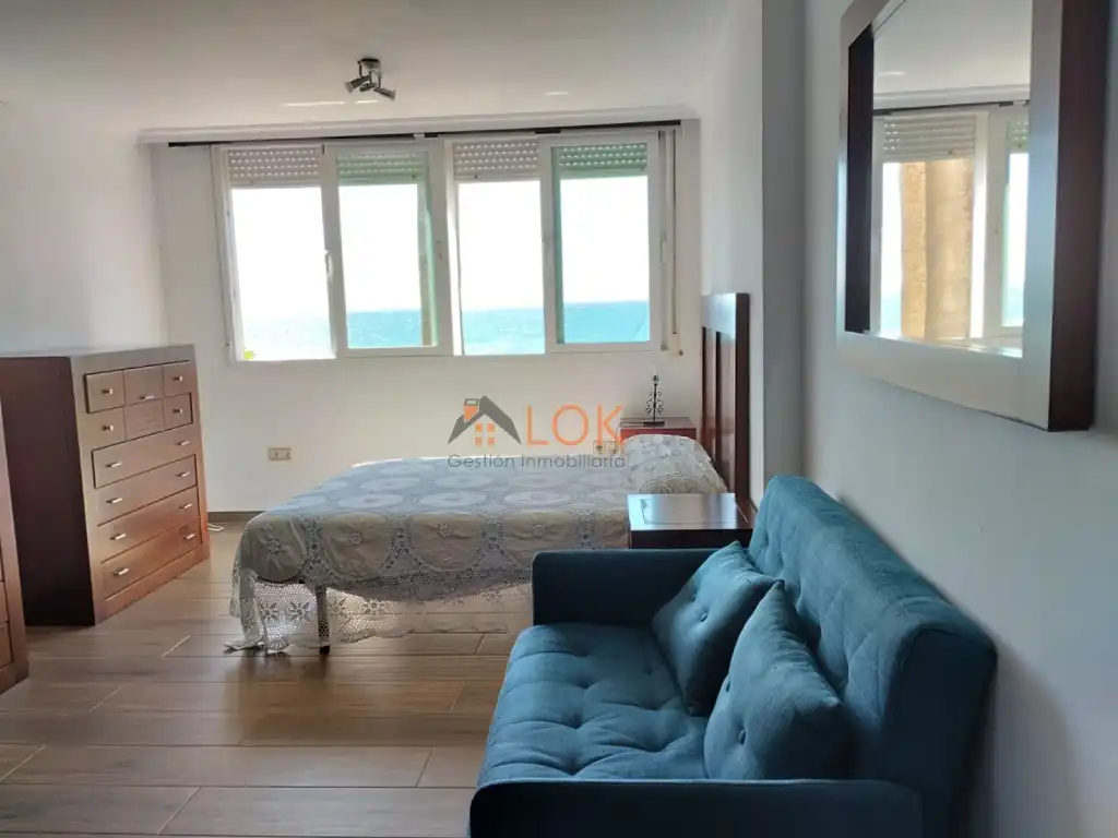 Bedroom of Flat for sale in Benalmádena