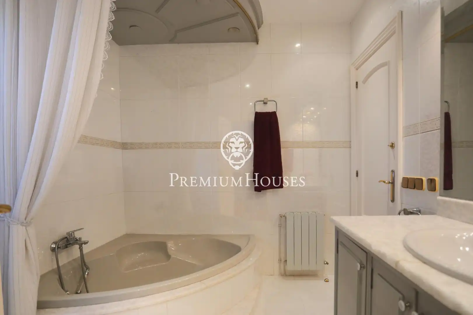 House with pool for sale in La Pineda, imagen 61