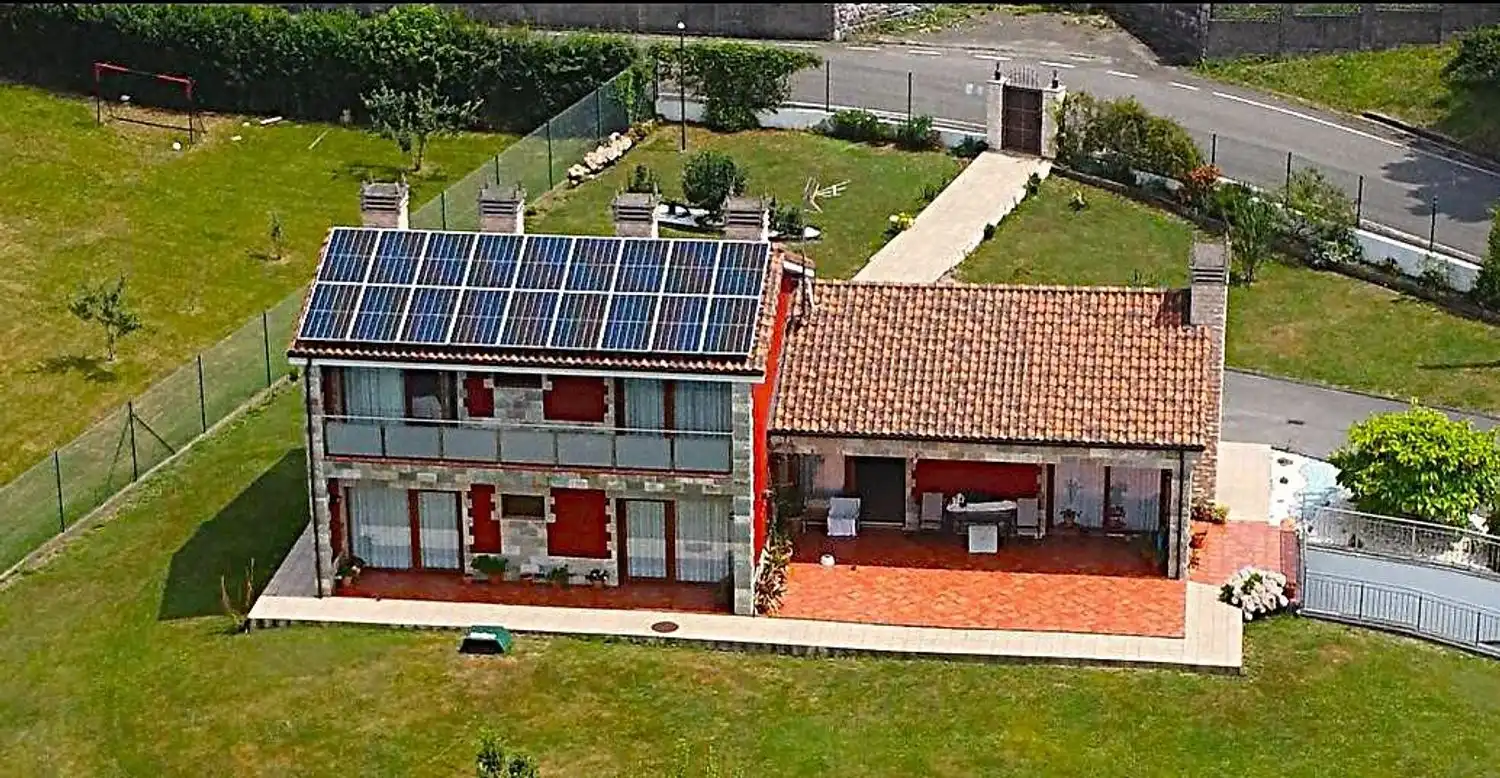 Jardín de Casa o chalet en venta en Gijón  con Calefacción, Terraza y Trastero