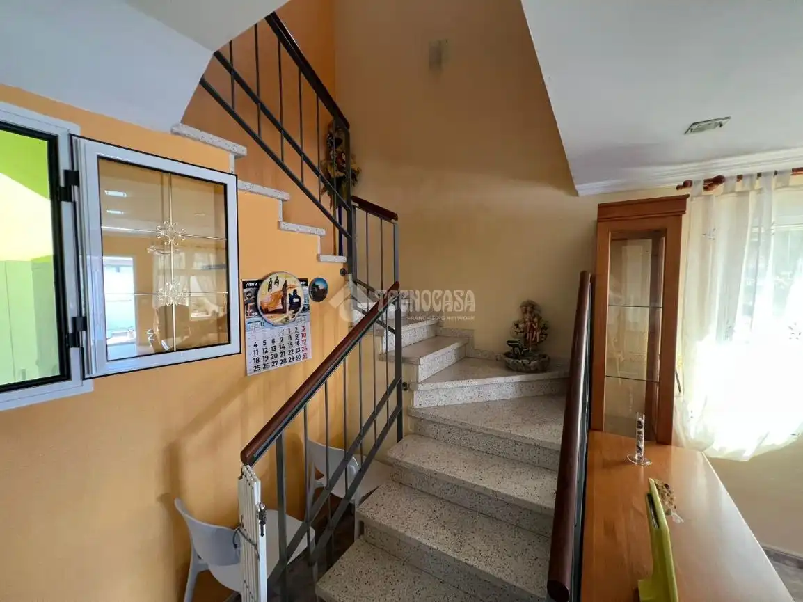 Casa adosada en venta en Agüimes con Terraza