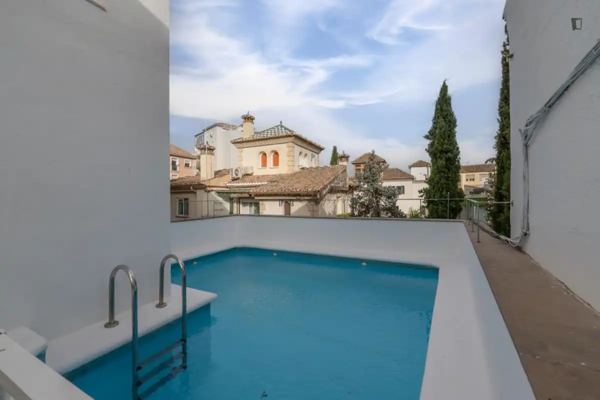 Piscina de Casa o xalet per a compartir en Genil