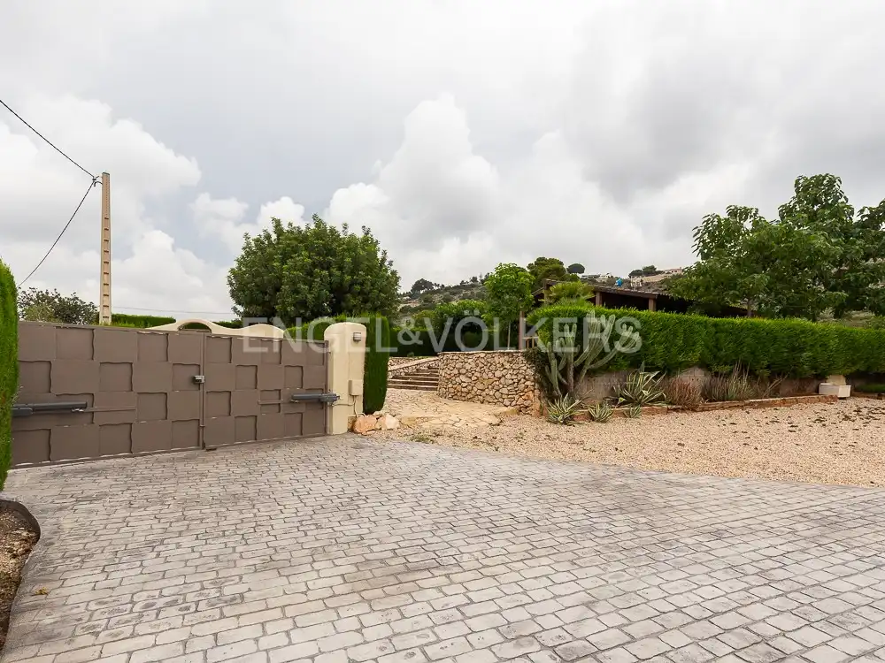 Vista exterior de Casa o chalet de alquiler en Torrent con Aire acondicionado, Calefacción y Jardín privado