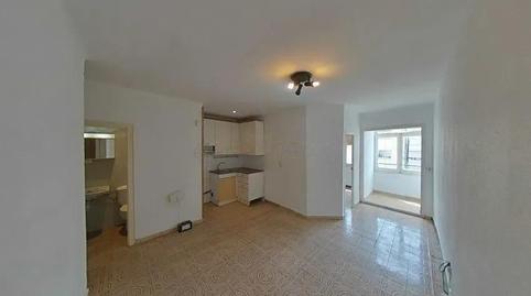 Foto 4 de Piso en venta en Llefià, Barcelona