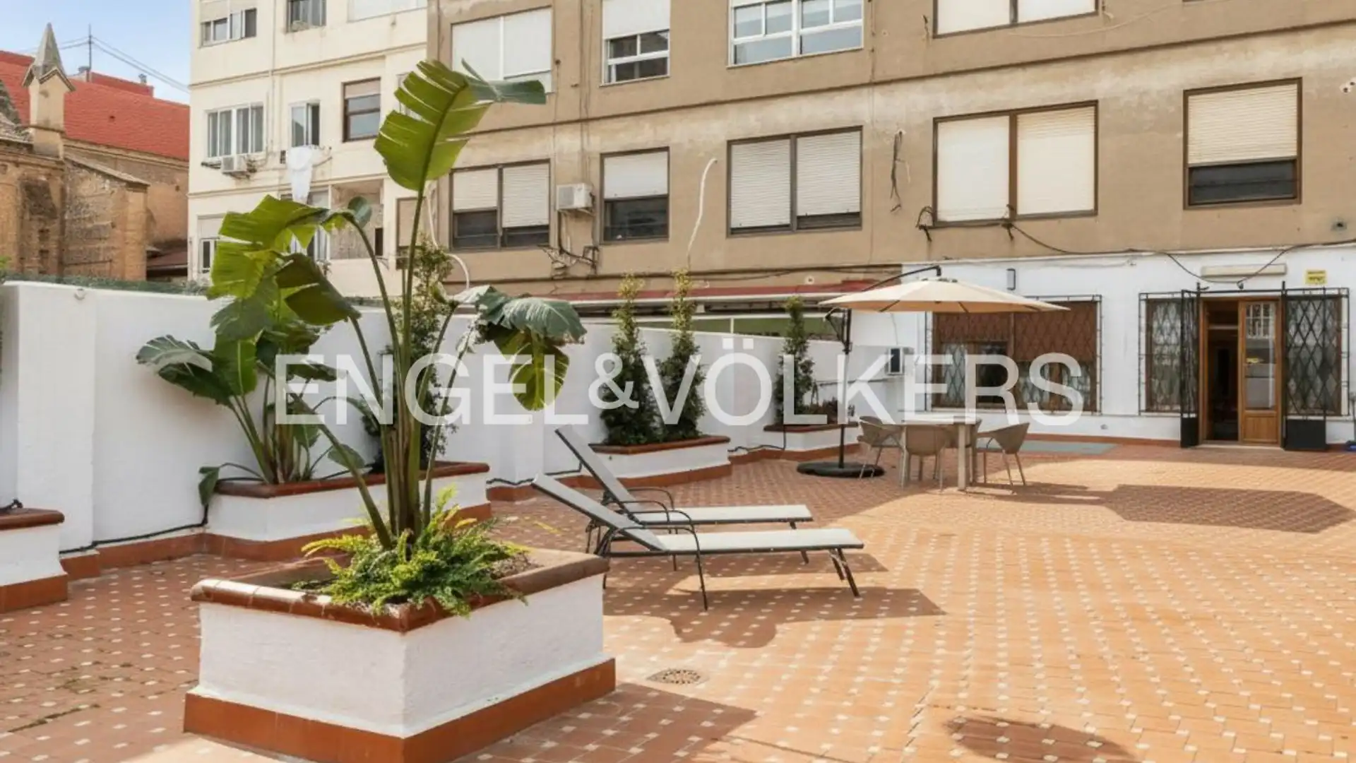 Terrassa de Pis de lloguer en  Valencia Capital amb Aire condicionat, Calefacció i Terrassa