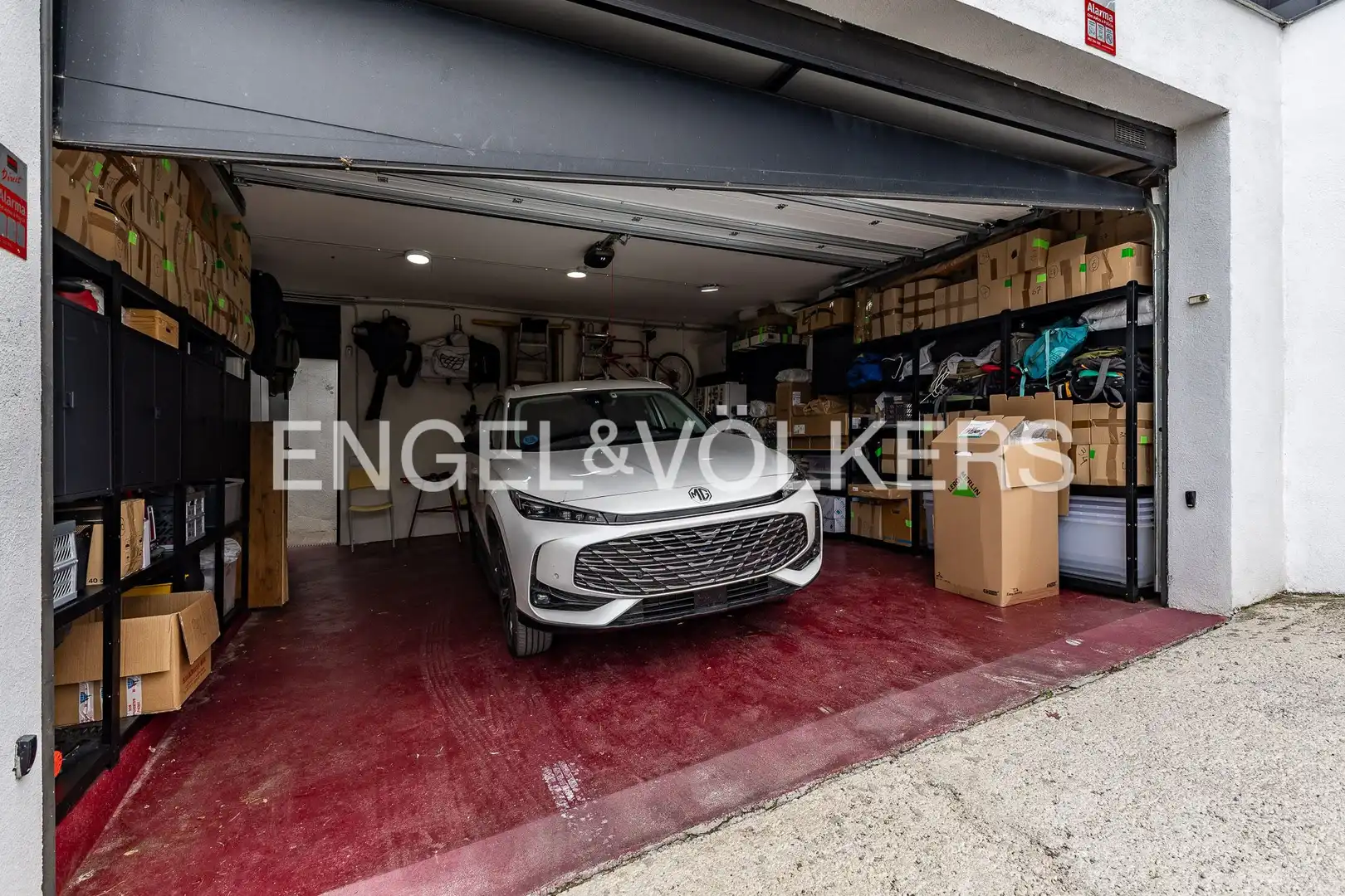 Parking of Houses for sale in Sant Cugat del Vallès  with Air Conditioner, Heating and Private garden