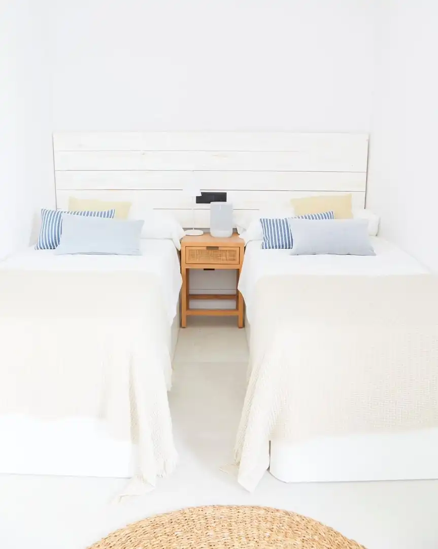 Bedroom of Houses for sale in L'Alfàs del Pi  with Terrace, Swimming Pool and Furnished