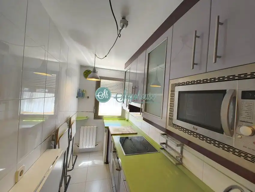Cocina de Piso en venta en Torrecaballeros con Calefacción y Internet