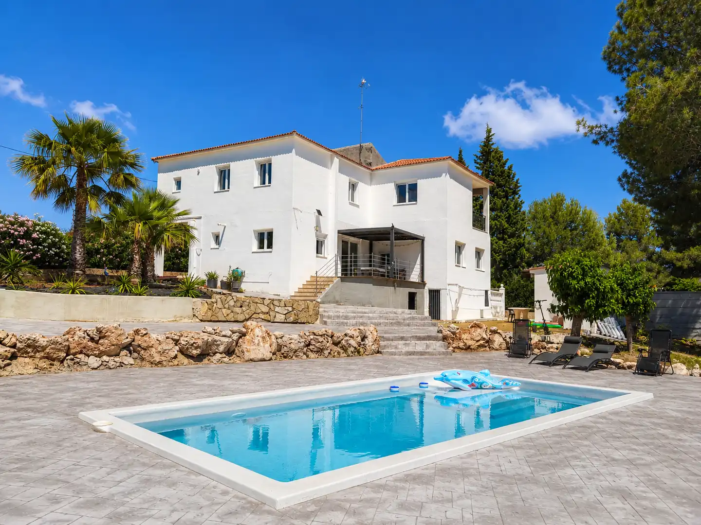 House with pool for sale in Alberic