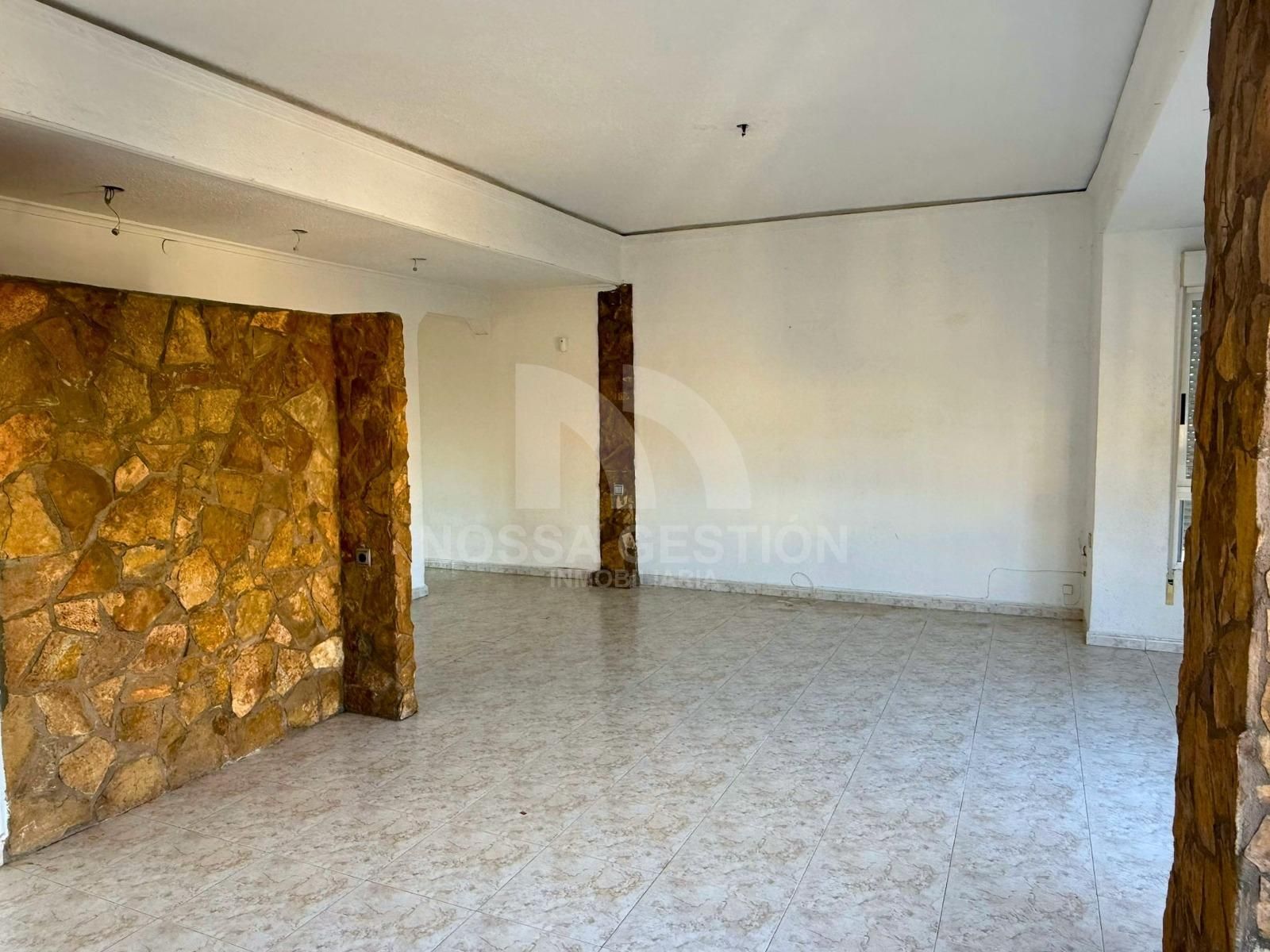 Piso en venta en Calle TOSQUELLA, Plaza Illes Columbretes, Norte
