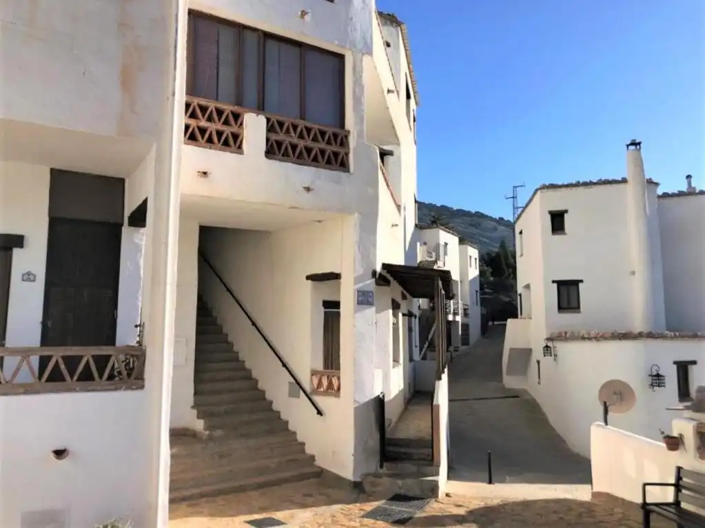 Vista exterior de Piso en venta en Ohanes