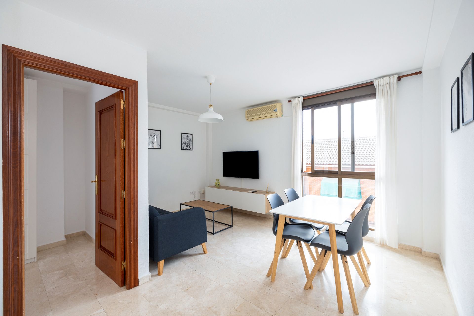 Sala d'estar de Pis en venda en Armilla amb Aire condicionat i Moblat