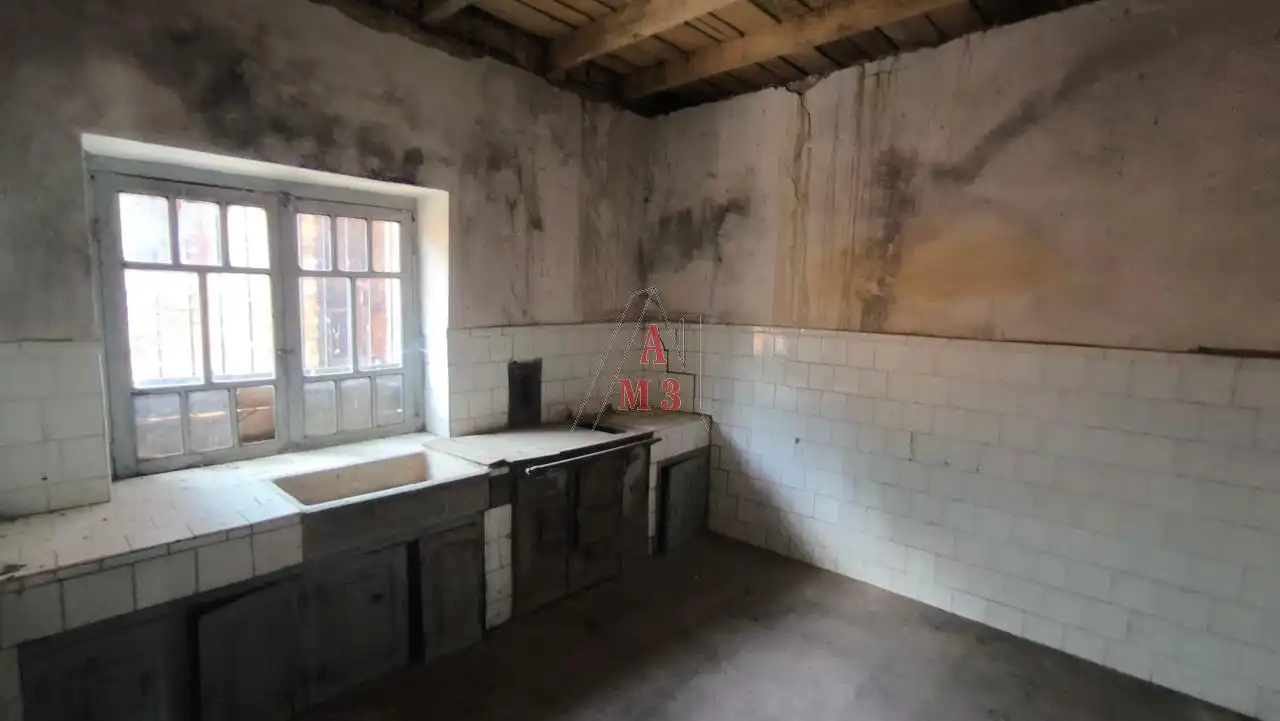 Cocina de Finca rústica en venta en La Bañeza  con Jardín privado y Trastero