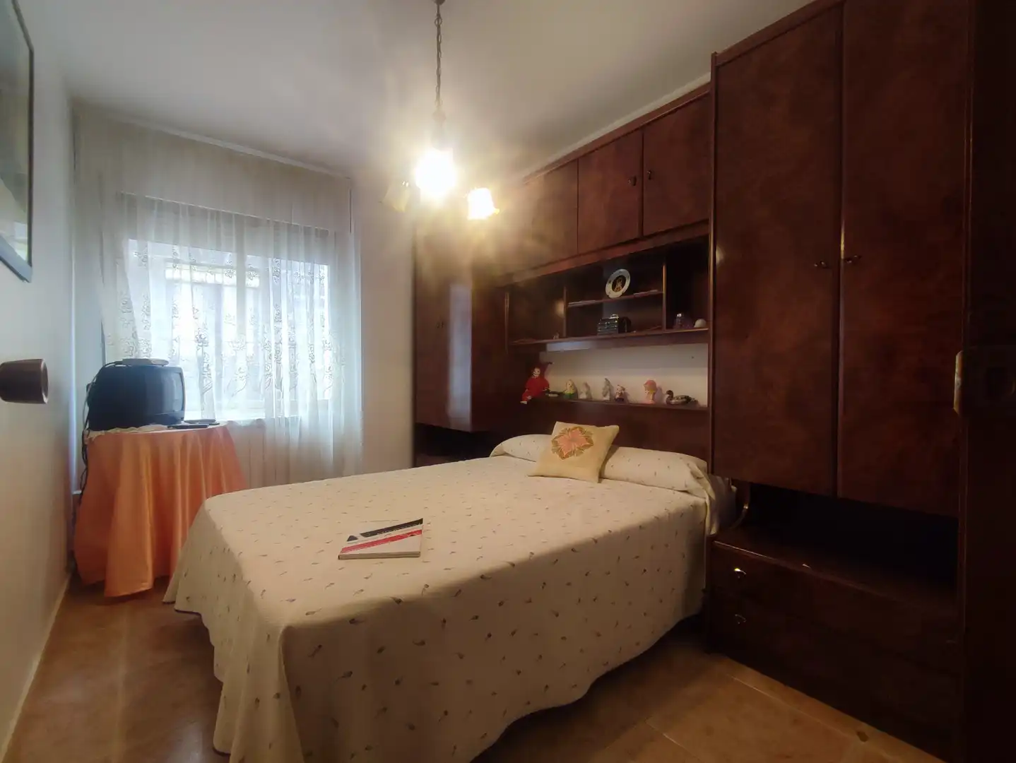 Habitación de Piso en venta en Igea con Amueblado, Lavadora y Microondas