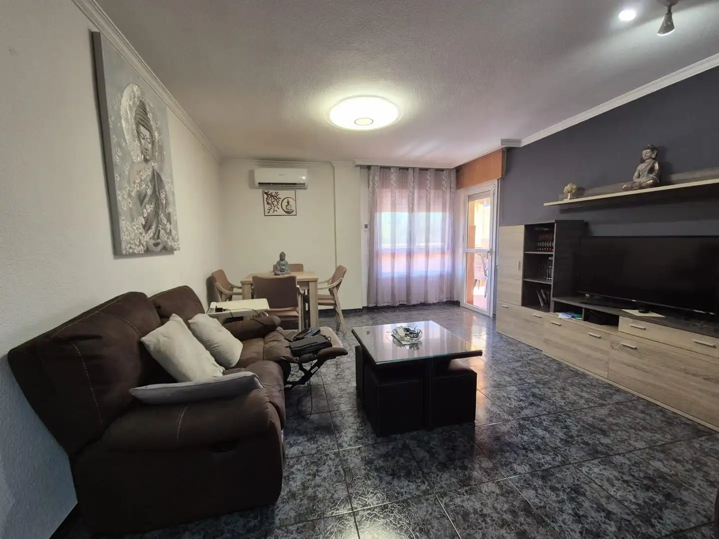 Sala de estar de Piso en venta en El Ejido con Aire acondicionado, Terraza y Amueblado