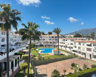 Vista exterior de Àtic en venda en Mijas amb Aire condicionat, Terrassa i Balcó