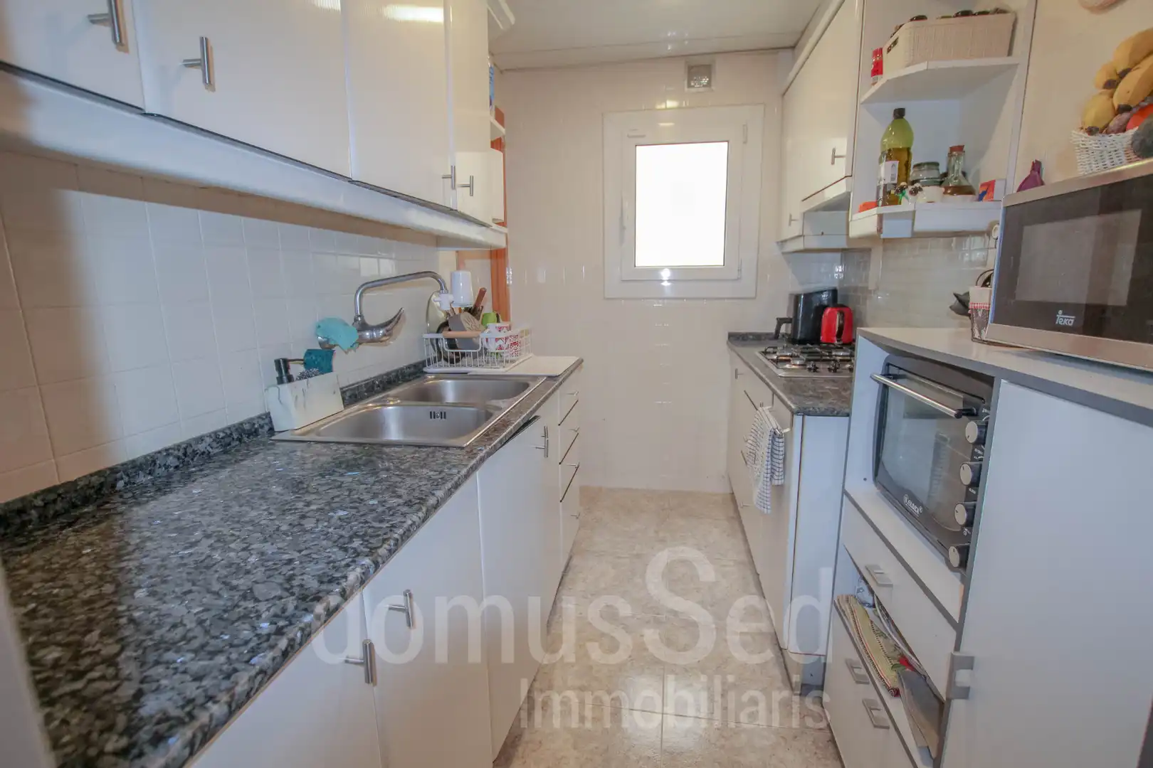 Kitchen of Flat for rent in El Masnou  with Air Conditioner, Heating and Terrace