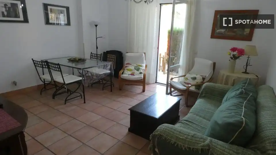 Sala de estar de Apartamento para compartir en Rota con Aire acondicionado, Calefacción y Terraza