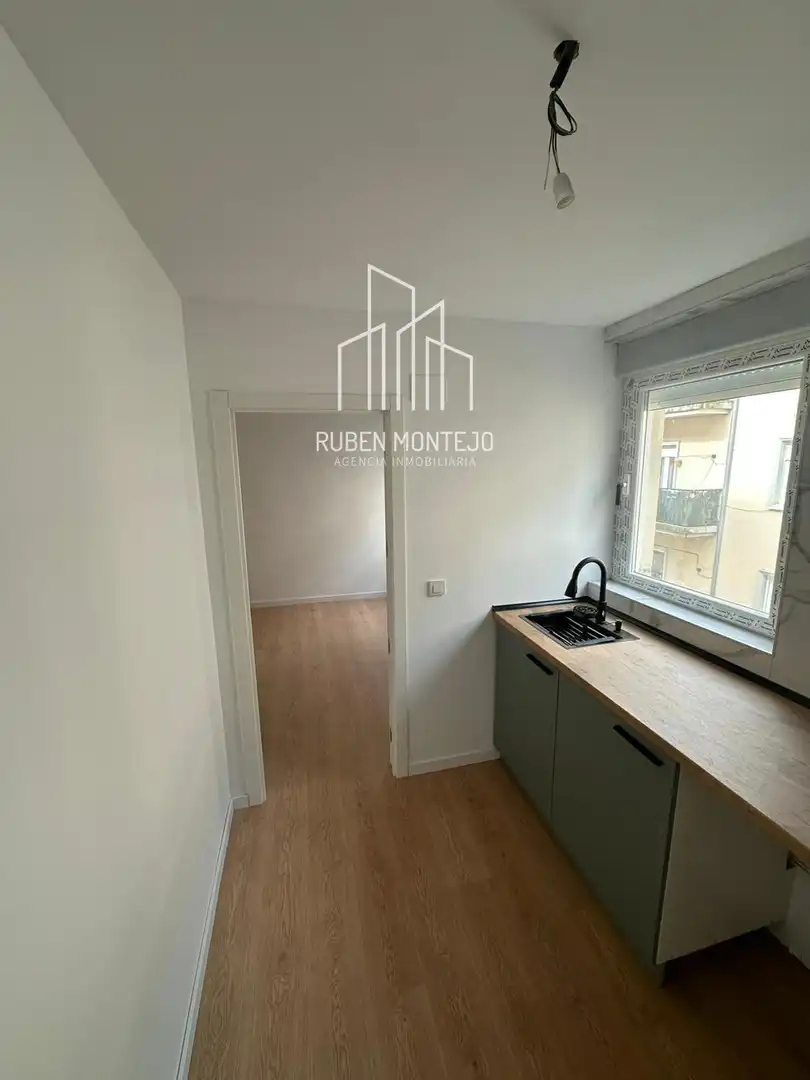 Kitchen of Apartments for rent in Salamanca  with Heating, Furnished and Oven