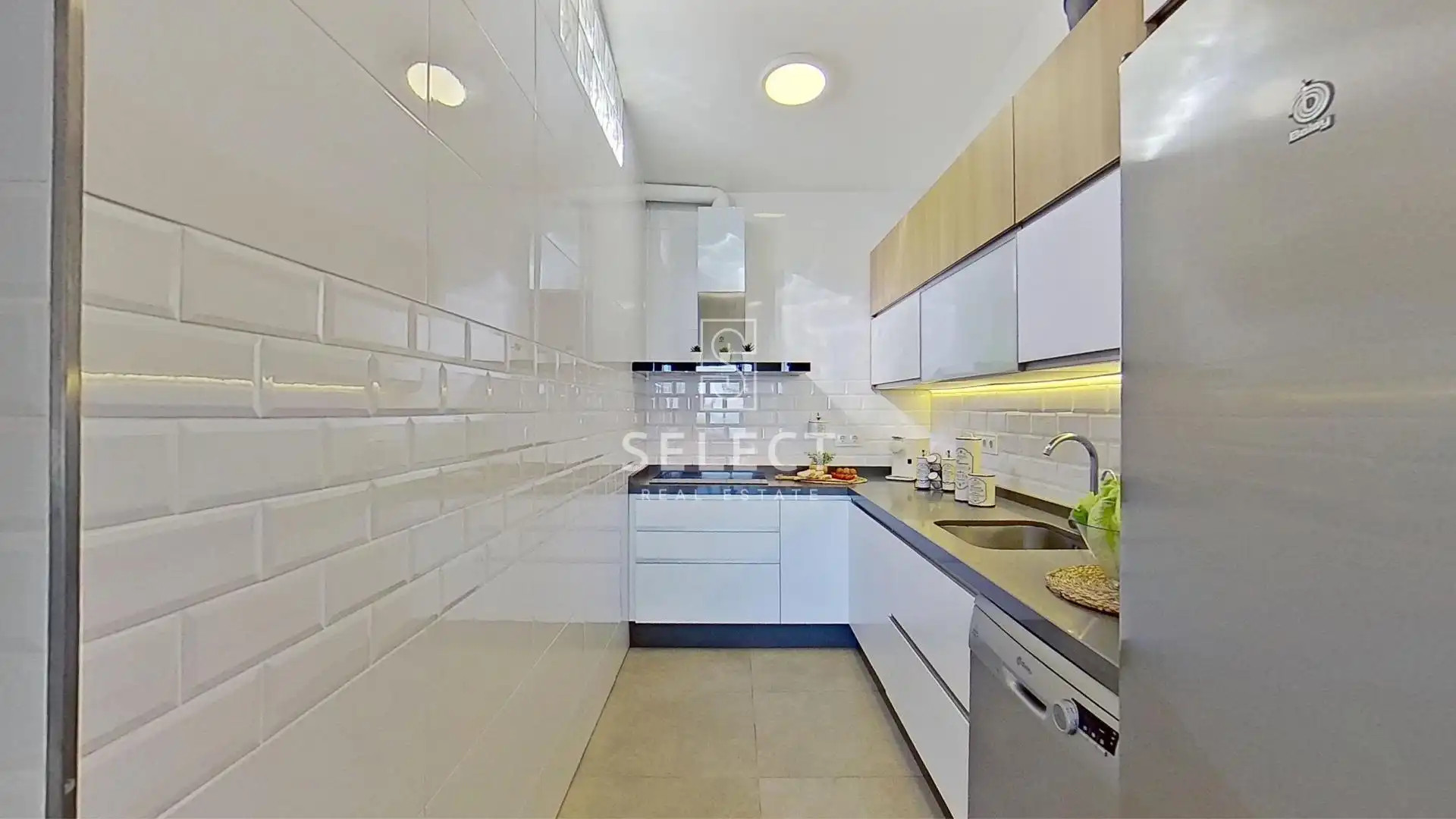 Kitchen of Detached homes for sale in Almuñécar  with Air Conditioner, Terrace and Balcony