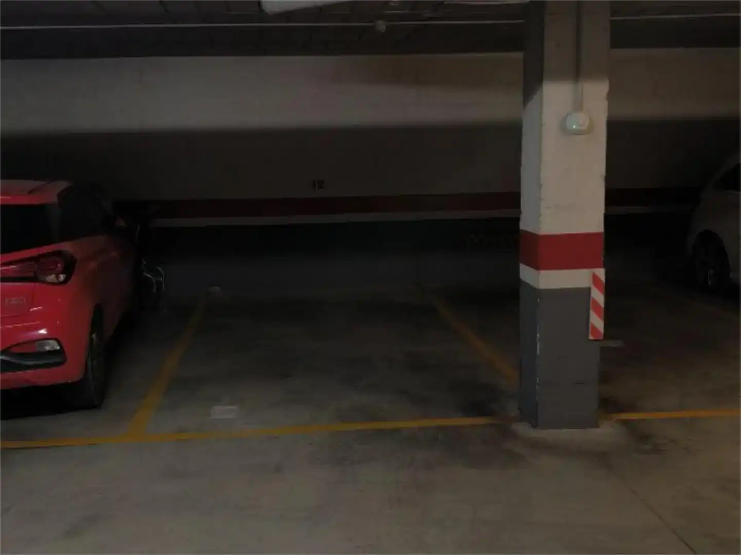 Parkplatz von Garage zur Miete in Arenal - La Pólvora