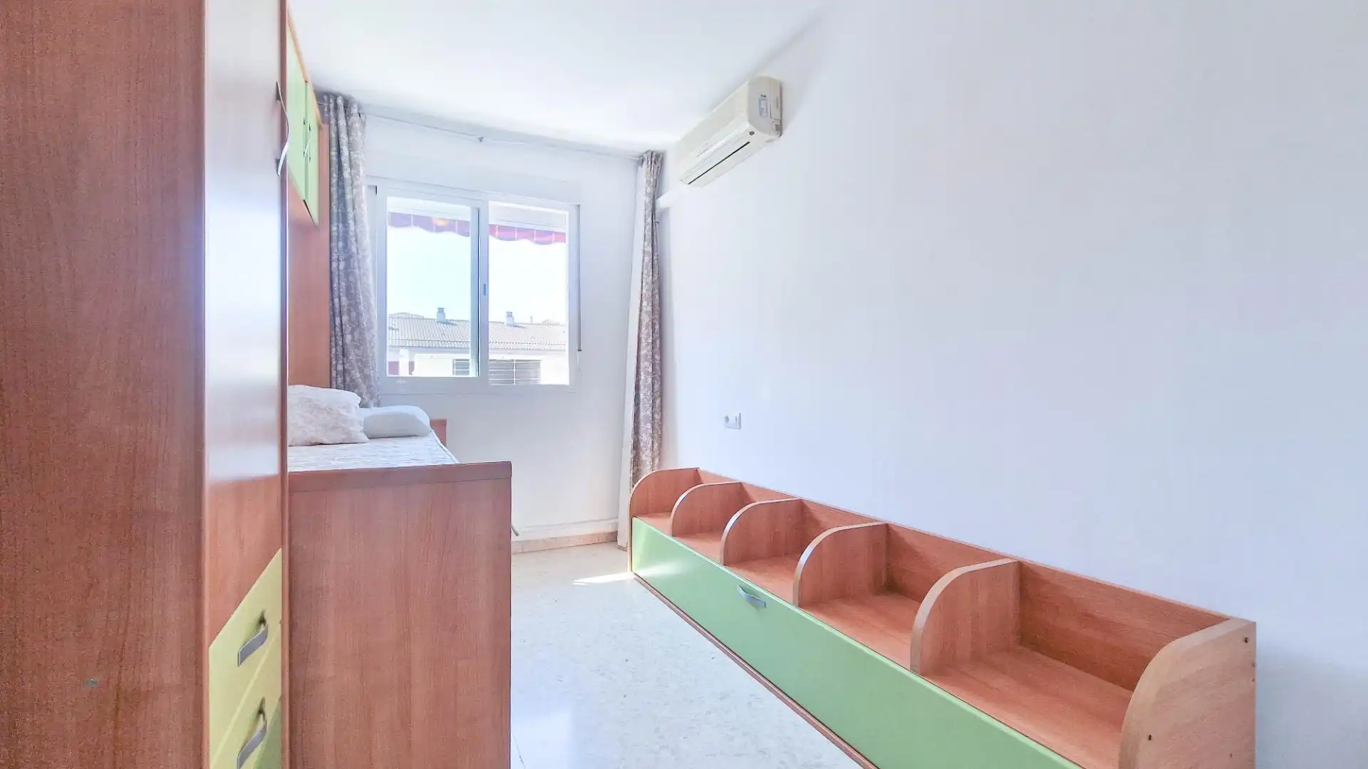 Habitación de Piso en venta en Badajoz con Aire acondicionado y Trastero