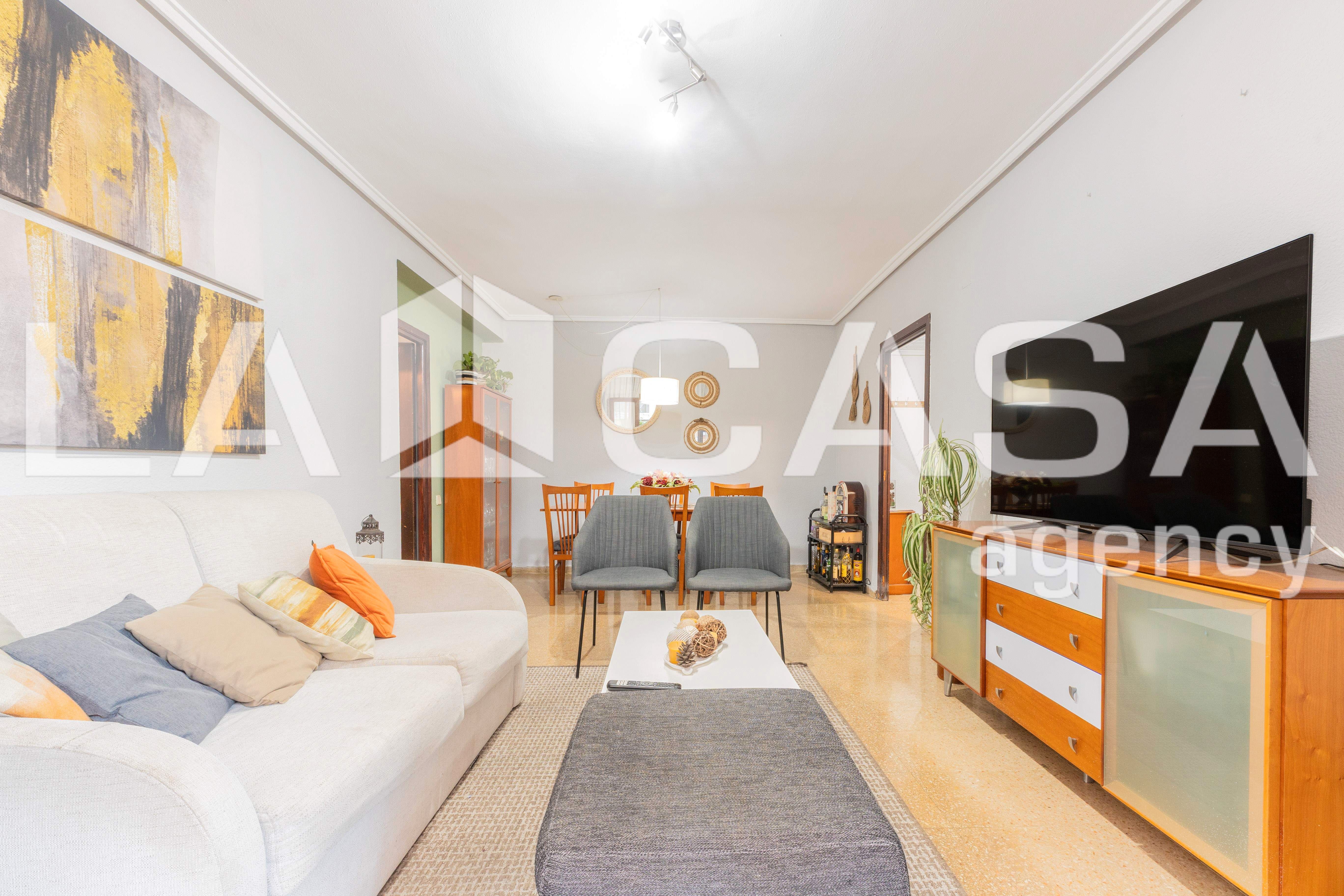 Living room of Flat for sale in  Valencia Capital  with Balcony